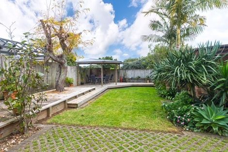 Photo of property in 15 Royal Road, Massey, Auckland, 0614
