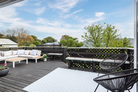 Photo of property in 31 Flavell Street, Heathcote Valley, Christchurch, 8022