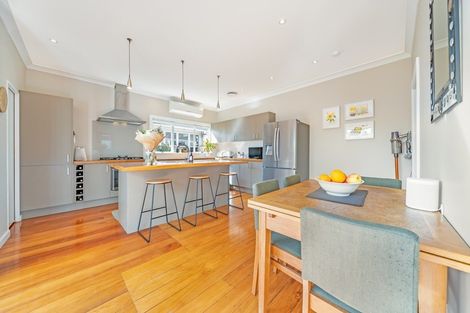 Photo of property in 11 Pitt Street, Moera, Lower Hutt, 5010