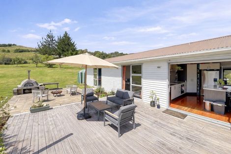 Photo of property in 960 Whangaripo Valley Road, Whangaripo, Wellsford, 0972