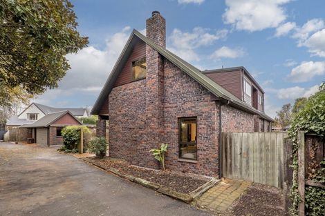 Photo of property in 86a Memorial Avenue, Ilam, Christchurch, 8053