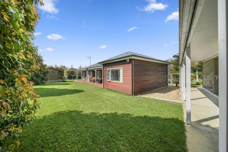 Photo of property in 12 Ranfurly Road, Alfriston, Auckland, 2105
