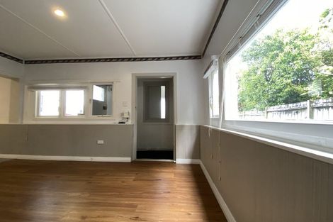 Photo of property in 6 Brighton Terrace, Murrays Bay, Auckland, 0630