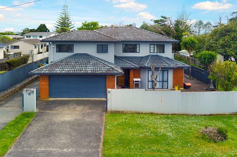 Photo of property in 42a Totara Road, Te Atatu Peninsula, Auckland, 0610