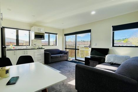 Photo of property in 91 Everglade Drive, Totara Heights, Auckland, 2105