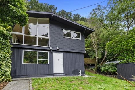 Photo of property in 145a Pinehaven Road, Pinehaven, Upper Hutt, 5019