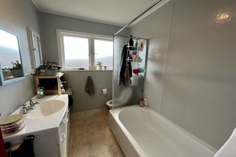 Photo of property in 23 Southsea Crescent, Silverdale, Hamilton, 3216