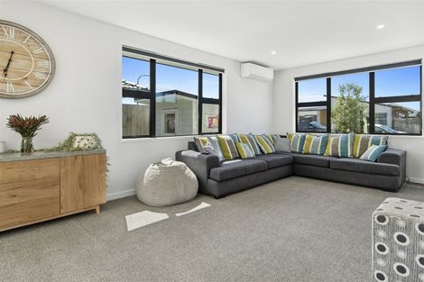 Photo of property in 28 Te Kio Crescent, Papamoa Beach, Papamoa, 3118