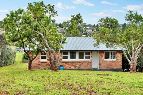 Photo of property in 84 Sutherland Road, Brookfield, Tauranga, 3110