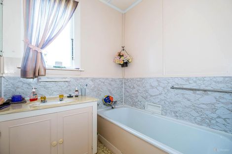 Photo of property in 52 Opie Street, Waimate, 7924