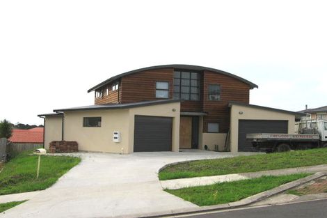 Photo of property in 3 Brittany Drive, Henderson, Auckland, 0612