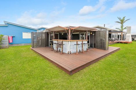 Photo of property in 102 Mahoe Place, Matarangi, Whitianga, 3592