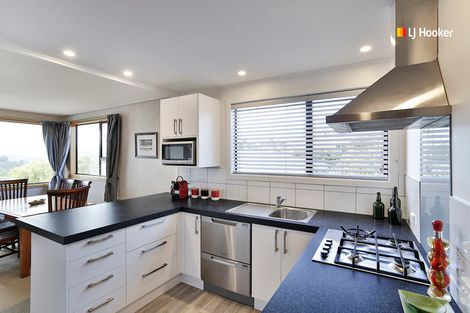 Photo of property in 35 Pioneer Crescent, Helensburgh, Dunedin, 9010