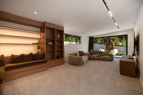 Photo of property in 335 Beacon Point Road, Wanaka, 9305