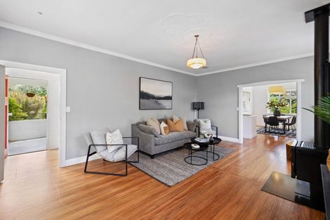 Photo of property in 61 Frankley Road, Westown, New Plymouth, 4310