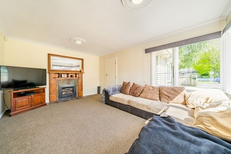 Photo of property in 2 Holdsworth Avenue, Trentham, Upper Hutt, 5018