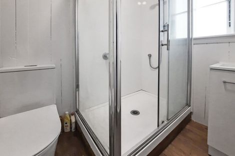 Photo of property in 2 Kawaka Street, Riccarton, Christchurch, 8041