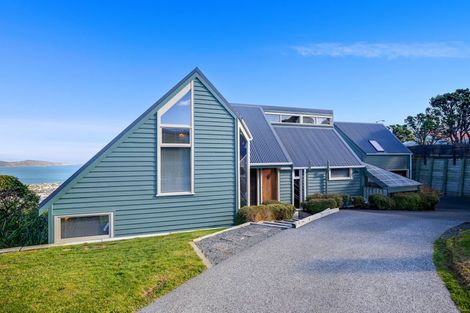 Photo of property in 1 Maple Grove, Maungaraki, Lower Hutt, 5010