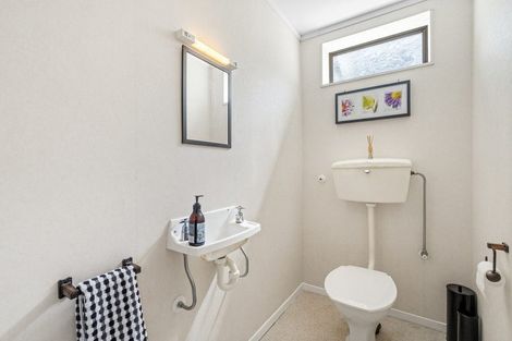 Photo of property in 3 Tregony Place, Camborne, Porirua, 5026