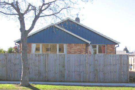 Photo of property in 64 Heath Street, St Andrews, Hamilton, 3200