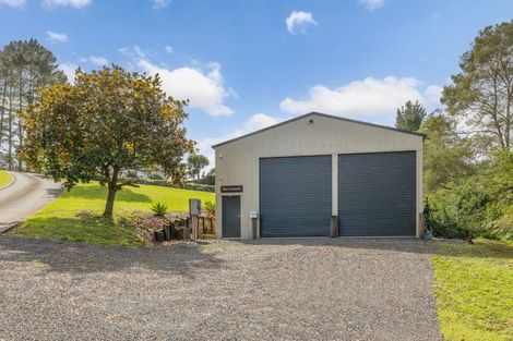 Photo of property in 47 Terry Smyth Drive, Kumeu, 0892