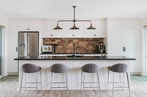 Photo of property in 31 Damien Place, Ohauiti, Tauranga, 3112