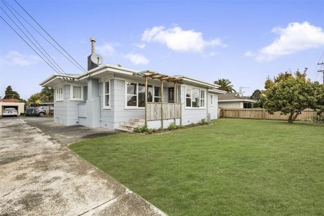 Photo of property in 1/47 Clevedon Road, Papakura, 2110
