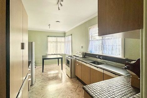 Photo of property in 128 College Street, Awapuni, Palmerston North, 4412