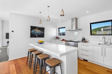 Photo of property in 18 Centre Crescent, Wanaka, 9305