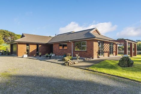Photo of property in 8 Jacks Bush Road, Waikanae, 5391