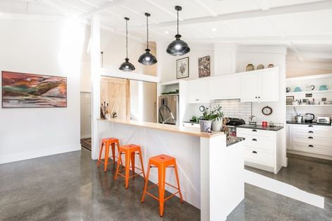 Photo of property in 18 Reynolds Road, Havelock North, 4130