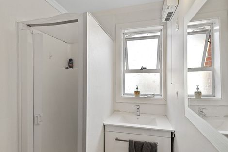 Photo of property in 52 Suva Street, Upper Riccarton, Christchurch, 8041