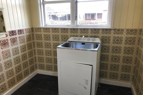 Photo of property in 21 Ballantyne Avenue, Upper Riccarton, Christchurch, 8041