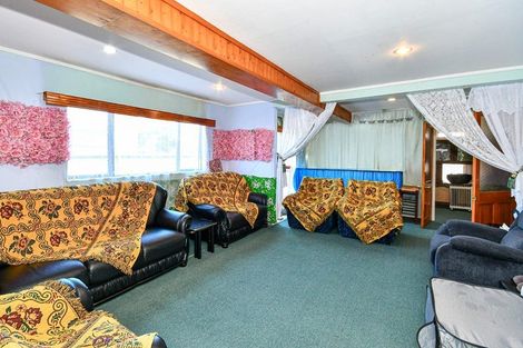 Photo of property in 12 Vickerman Street, Otara, Auckland, 2023