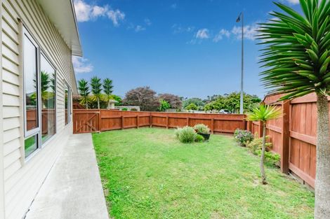 Photo of property in 15 Kennedy Place, Waikanae Beach, Waikanae, 5036