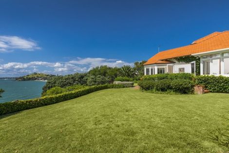 Photo of property in 122 Vauxhall Road, Narrow Neck, Auckland, 0624