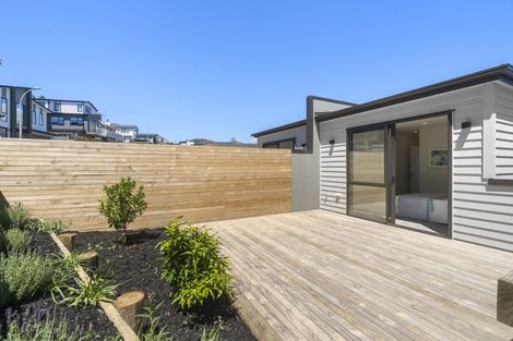 Photo of property in 13a Lawson Creek Street, Massey, Auckland, 0614