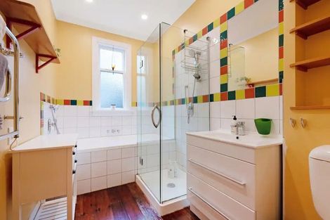 Photo of property in 13 Valley Street, Island Bay, Wellington, 6023