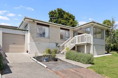 Photo of property in 2/6 Philson Terrace, Browns Bay, Auckland, 0630