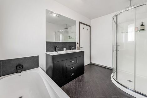 Photo of property in 46 Shillingford Boulevard, Rolleston, 7615