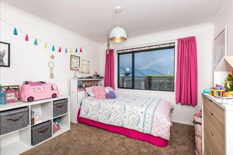 Photo of property in 21 Luberon Way, Nukuhau, Taupo, 3330