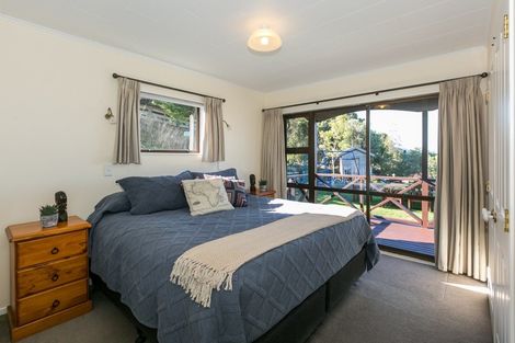 Photo of property in 140 Seafield Road, Eskdale, Napier, 4182