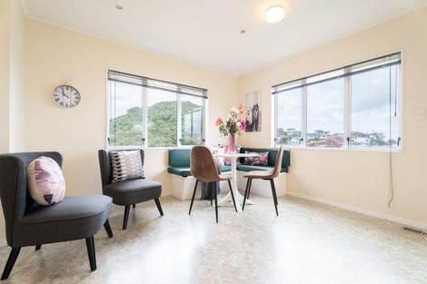 Photo of property in 4 Compass Way, Whitby, Porirua, 5024