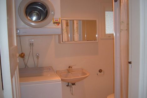 Photo of property in 2 Caprera Street, Melrose, Wellington, 6023