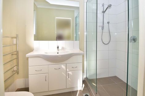 Photo of property in 90 Pinecrest Drive, Gulf Harbour, Whangaparaoa, 0930