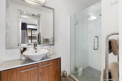 Photo of property in Augusta Apartments, 7/254 Willis Street, Te Aro, Wellington, 6011