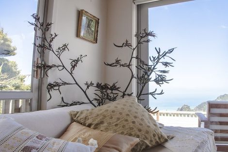 Photo of property in 128 Lone Kauri Road, Karekare, Auckland, 0772