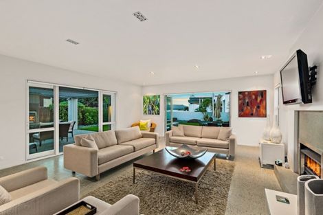 Photo of property in 37 Taumata Road, Omaha, 0986