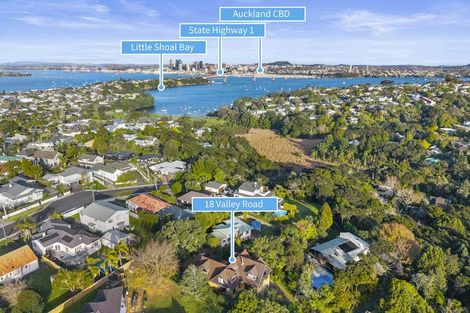 Photo of property in 18 Valley Road, Northcote, Auckland, 0626