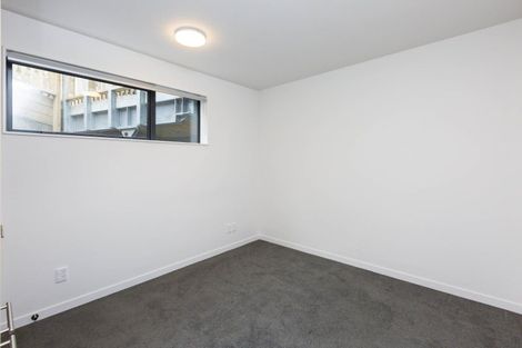 Photo of property in 4/69 Tiketike Way, Brooklyn, Wellington, 6021